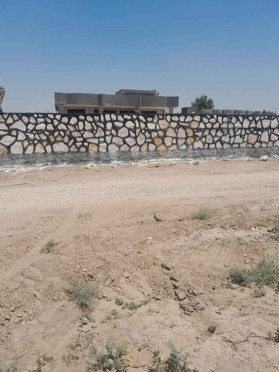 السلام علیکم بناء حجر كرسة وعمل الاستفسار الاتصال ***********
