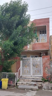 بيت للبيع مطلوب قرض تنطي مقدمه 60 وللمصرف 20 مساحته 100 متر طابق ونص غ...