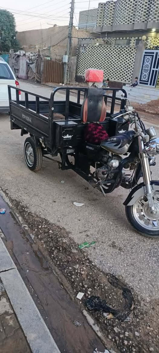 السلام عليكم
ستوته ام تي ار  ٢٠١٥
رقم وسنويه ل ٣٠
سعر ١٧٢٥
***********
ما متواجد فيس
