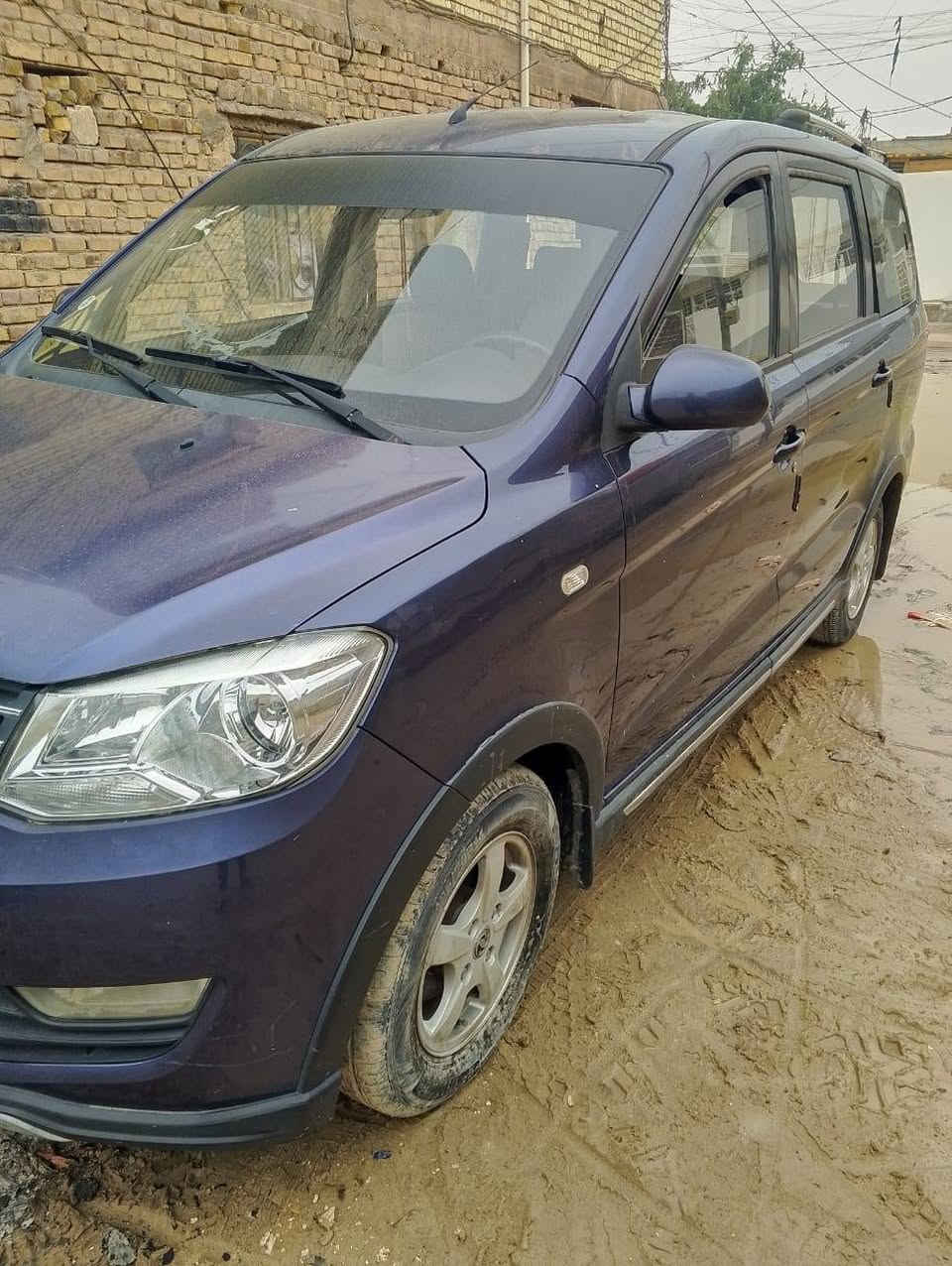 السلام عليكم كلوري صيني موديل ٢١ رقم بغداد السنويه الغايه 26 السياره مكفوله كفاله عامه من كلشي محرك كير تبريد كهربائيات كل شغال ٧ راكب السعر ٧٥ وبيها مجال مكان بابل ***********
