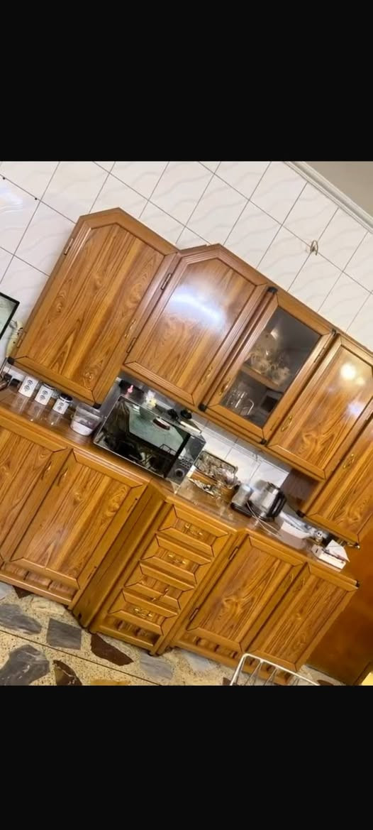 كاونتر نظيف جدا قياس الملحق 3متر وكاونترالارضي 4متر مع سنك متر ونص جديد مكاني الدوره


**إذا كنت صاحب هذا الإعلان وتريد حذفه لأي سبب، رجاءا أرسل رسالة إلى الدعم الفني**