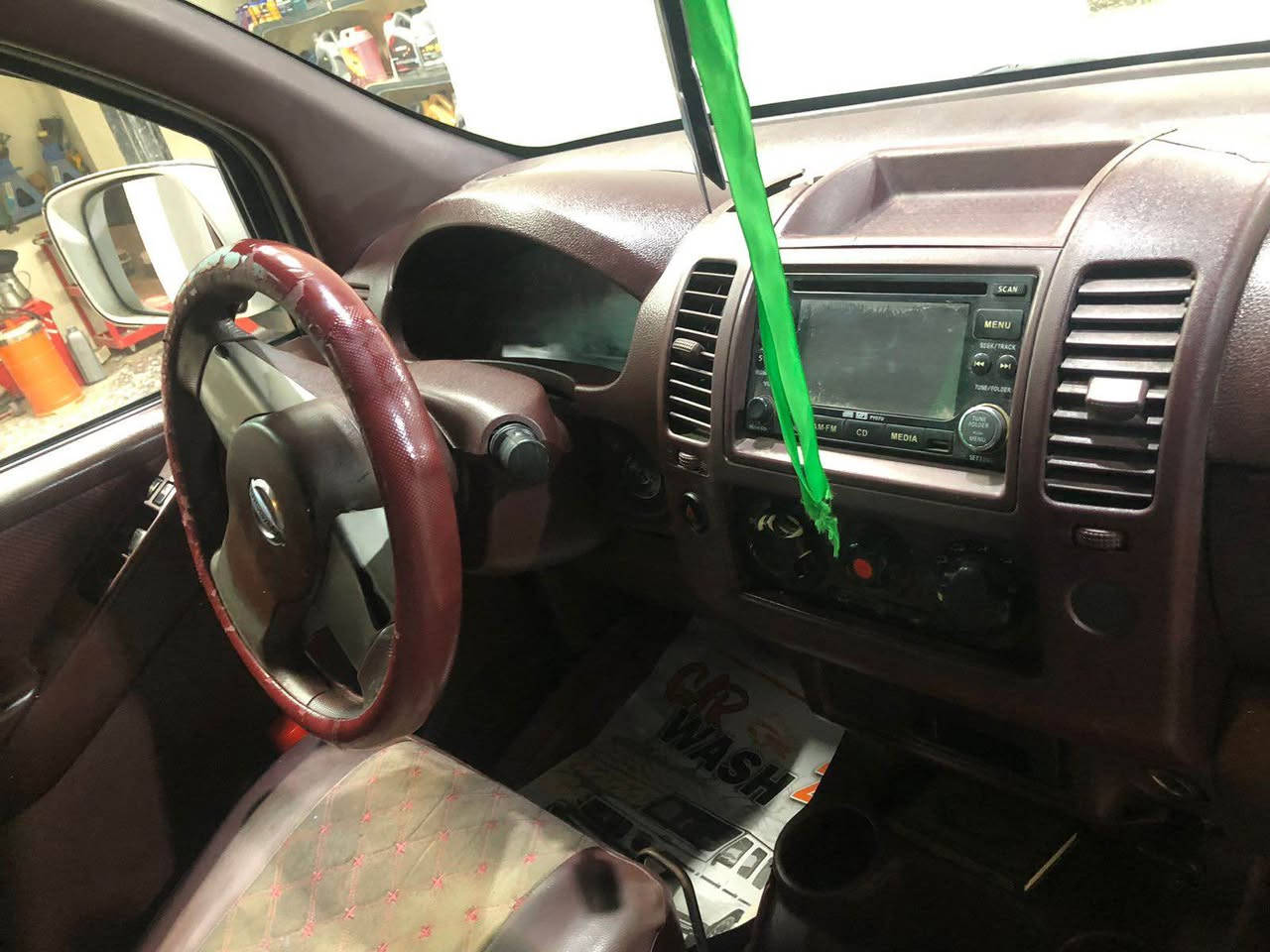 مكلف بلنشر نيفاره للبيع 2010 رقم جديد بغداد مشروع وطني راعيها بلبصره والسياره بلبصره انه مكلف بلنشر السياره بيها تصليح بل لقد وبارد بل جاملغ وشويه ملاحضات هاذ رقم راعيها اتصل وتدلل *********** البصرة, العراق
