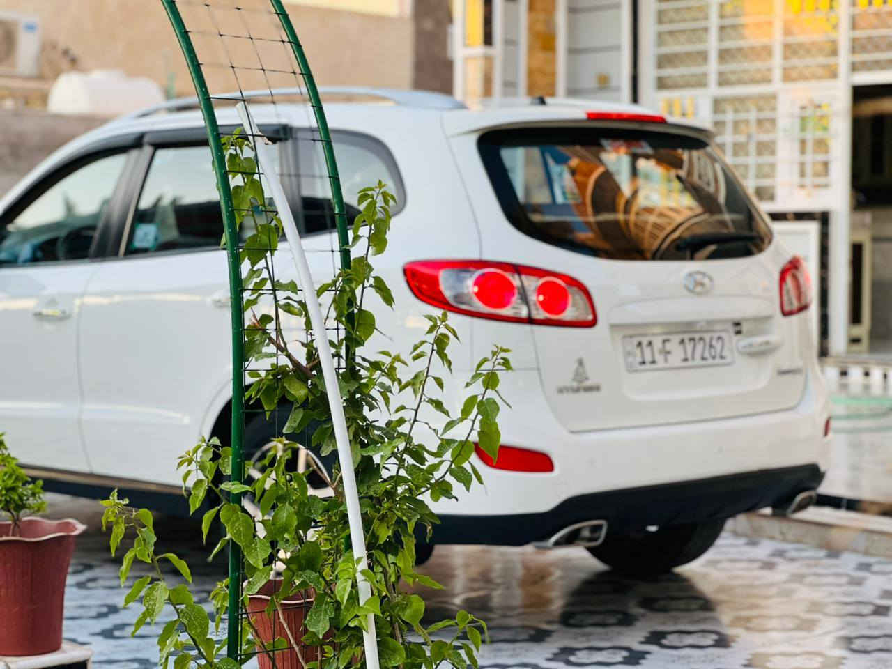 سنتافي للبيع خليجي دوش موديل ٢٠١٢اربعة سلندر سبعة راكب هزة جديدة سنوية جديدة باسمي رقم بغداد انكليزي مشروع وطني ٣قطع تبريد  شاشه ايباد تحكم ستيرن مرايات شفط فتحة سقف أربعة ويل كب كفالة عامة عدا المذكور بصورة سيارة سعر ١٤٢ وبيها مجال واتس إب ***********
