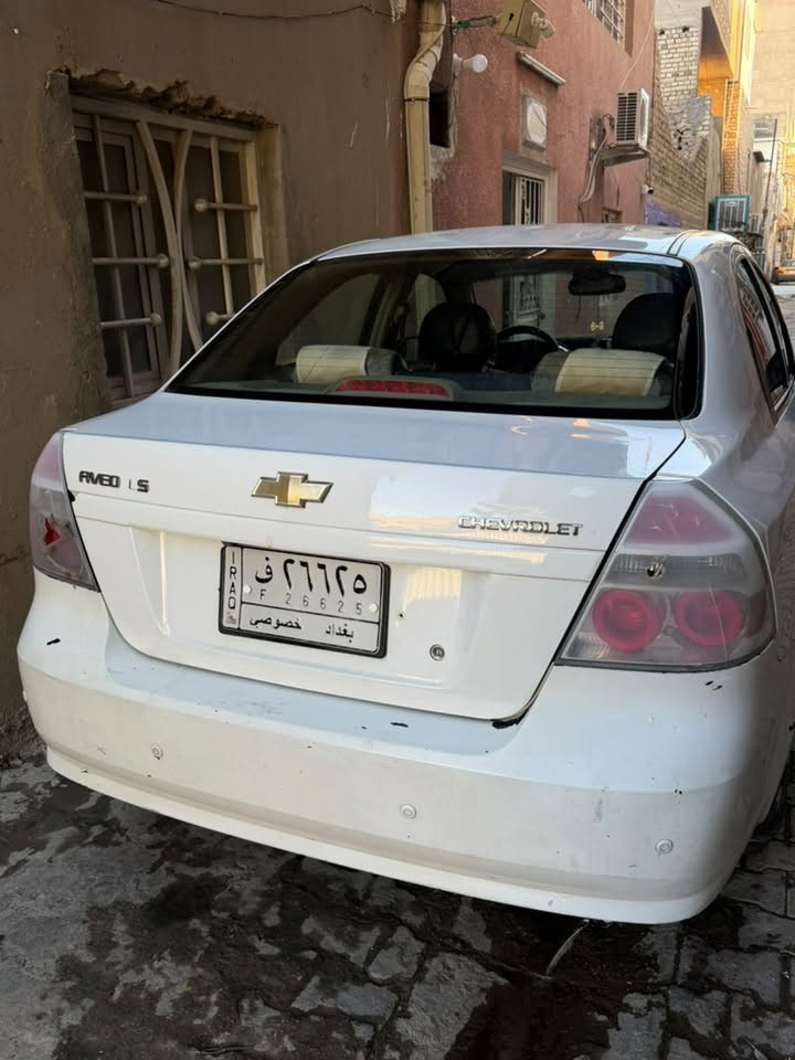 سلام عليكم 
اڤيو موديل ٢٠١١ رقم بغداد 
سيارة نضيفة جاهزه من تبريد وصدر و تايرات 
باسمي تحويل ثاني يوم 
السعر 78
*********** اسيا
‏ اثير ***********
