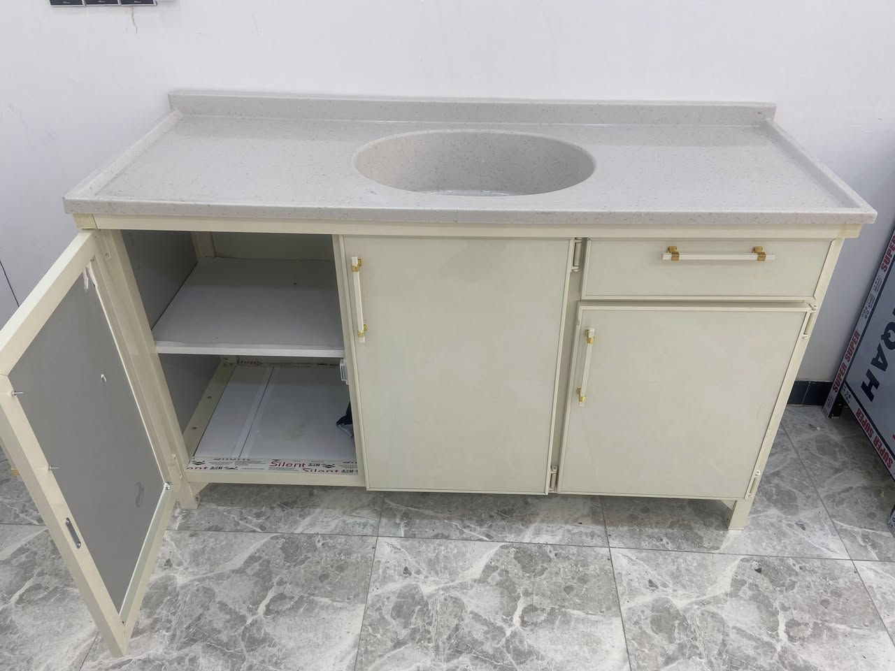 سنك مرمر جديد متر ونص المكان الاسكان الصناعي واكو توصيل شراي خاص


**إذا كنت صاحب هذا الإعلان وتريد حذفه لأي سبب، رجاءا أرسل رسالة إلى الدعم الفني**