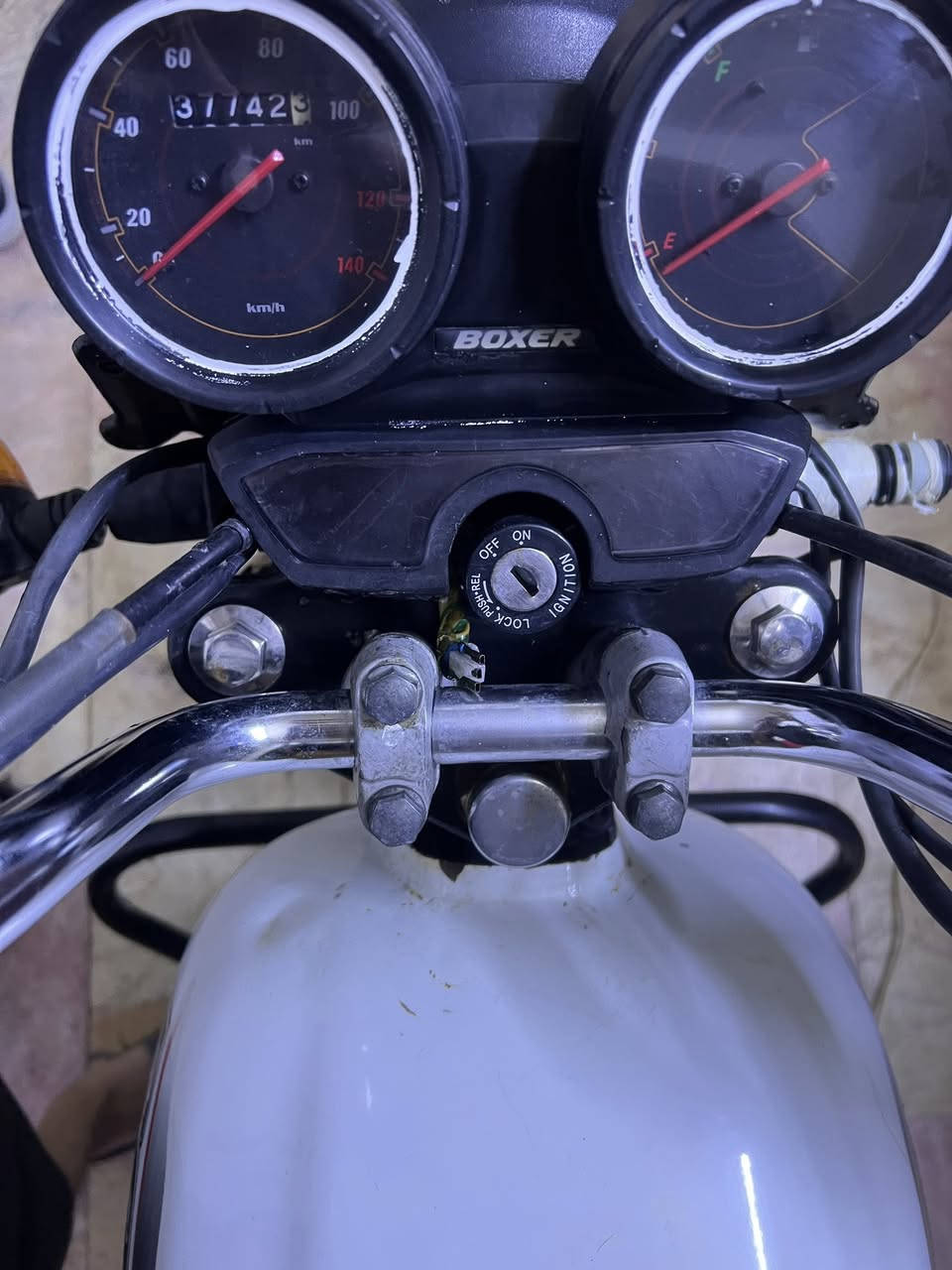 بوكسر اصولي رقم وسنويه محتاج بيعتها شراي خاص ***********
