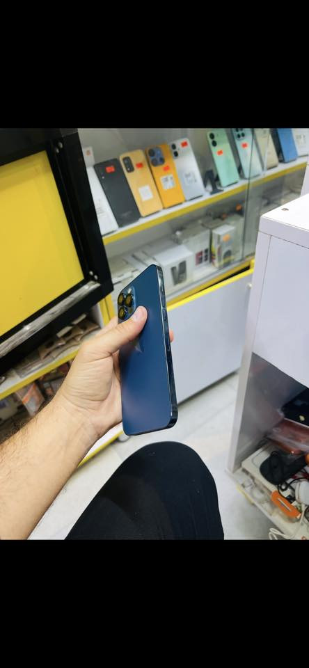 السلام عليكم ايفون ١٢ بروماكس بطاريه ٨١ خطينza/a شرق اوسط مامفتوح علفحص وتر بروف مكاني نجف خان نص ***********
