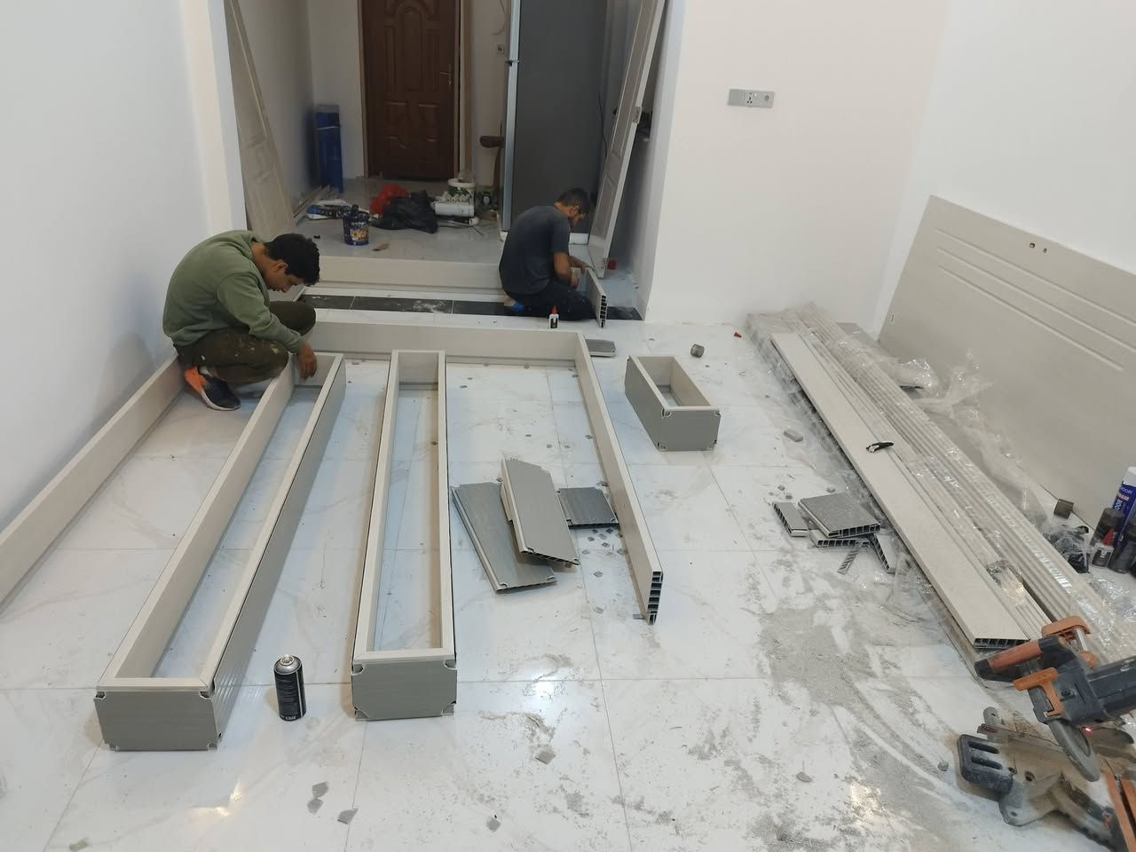 ببركة الصلاة على محمد وال محمد 

قواطع وسطية 🚪 ذات متانه عالية  واشكال مميزة  بمختلف التصاميم (مفصلي +سلايد)
اسعار مناسبة 💵 مغلفة بطبقات عازلة للصوت مع ضمان فعلي للون 
ابواب مقاومة للماء 💦 
مقاومة للتآكل (الارطة )
مقاوم للاتربة ذات ميزات عالية 
تكون مقاوم للنار 🔥 اكثر من ٧٠ دقيقة 
للتواصل والاستفسار على ☎️  📲***********

 #ابواب #ابواب_خشب #ابواب_منازل #ابواب_حديد #ديكور_منازل #تصميم_داخلي 
#كربلاء #العراق #بغداد #نجف #مشاريع_عراقية #تجار_العراق 
#عروض #تسوق #اعلانات_العراق
