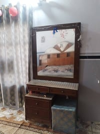 غرفت نوم للبيع خشب قديم صاج مضبووط السعر ٣٥٠ وبي مجال للطيبين 07754422...