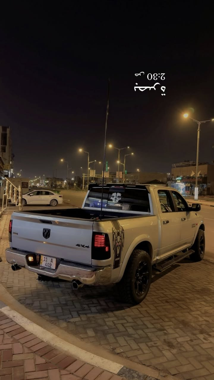 السلام عليكم دوج رام موديل 2016 فول مواصفات ماعده الفتحه
8سلندر 5.7 السياره ماشي 125ml
المواصفات
تحكم ستيرن كهرباء+خزن ميموري
تدفئه+تبريد كشنات
تدفئه+تبريد ستيرن
شاشه كبيره
بريك +بانزين كهرباء
نضام ايكو بلادي ويا المشي
لايتات زنون بلادي
تحكم ستيرن
سماعات +دمام جوه الكشن هارلم
وبعد بيها هواي مواصفات بعد معروفه مواصفات الارمي

عليها رقم مميز ويا السياره ينباع (402بغداد)

للأستفسار:***********
