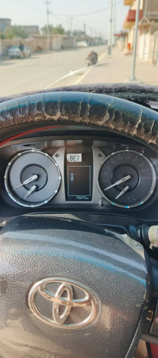 السلام عليكم
تيوتا هايلوكس 

موديل 2024 

ماشيه 75 الف 

كلين بدون ضرر كير عادي 

السعر 250$ وبيها مجال
***********

