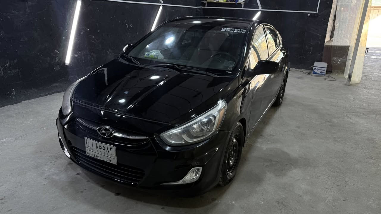 هيونداي اكسنت 2016 وارد أمريكي مكفولة من الصبغ و التبديل حادثه بنيد بارد فقط 
بيه تكحيلات بسيطه جدا 
سعر 95 متوازي 

***********
