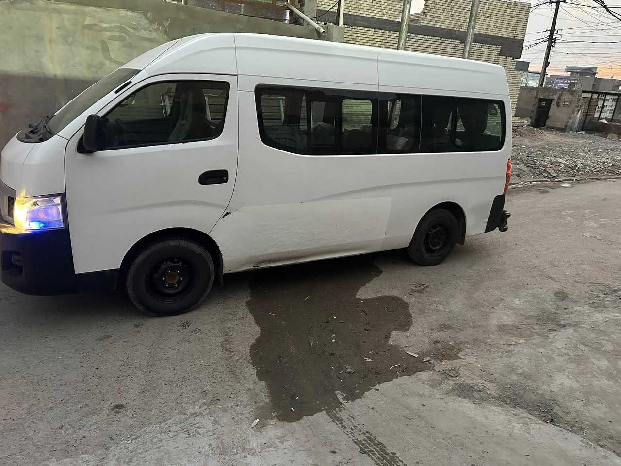 السلام عليكم نيسان أورفان 2015 سياره جديده بس بيهه هاي الطخه بسمي تبريد محور دوشمه يم الجنابي ‭0770 567 5170‬

عنوان بغداد
