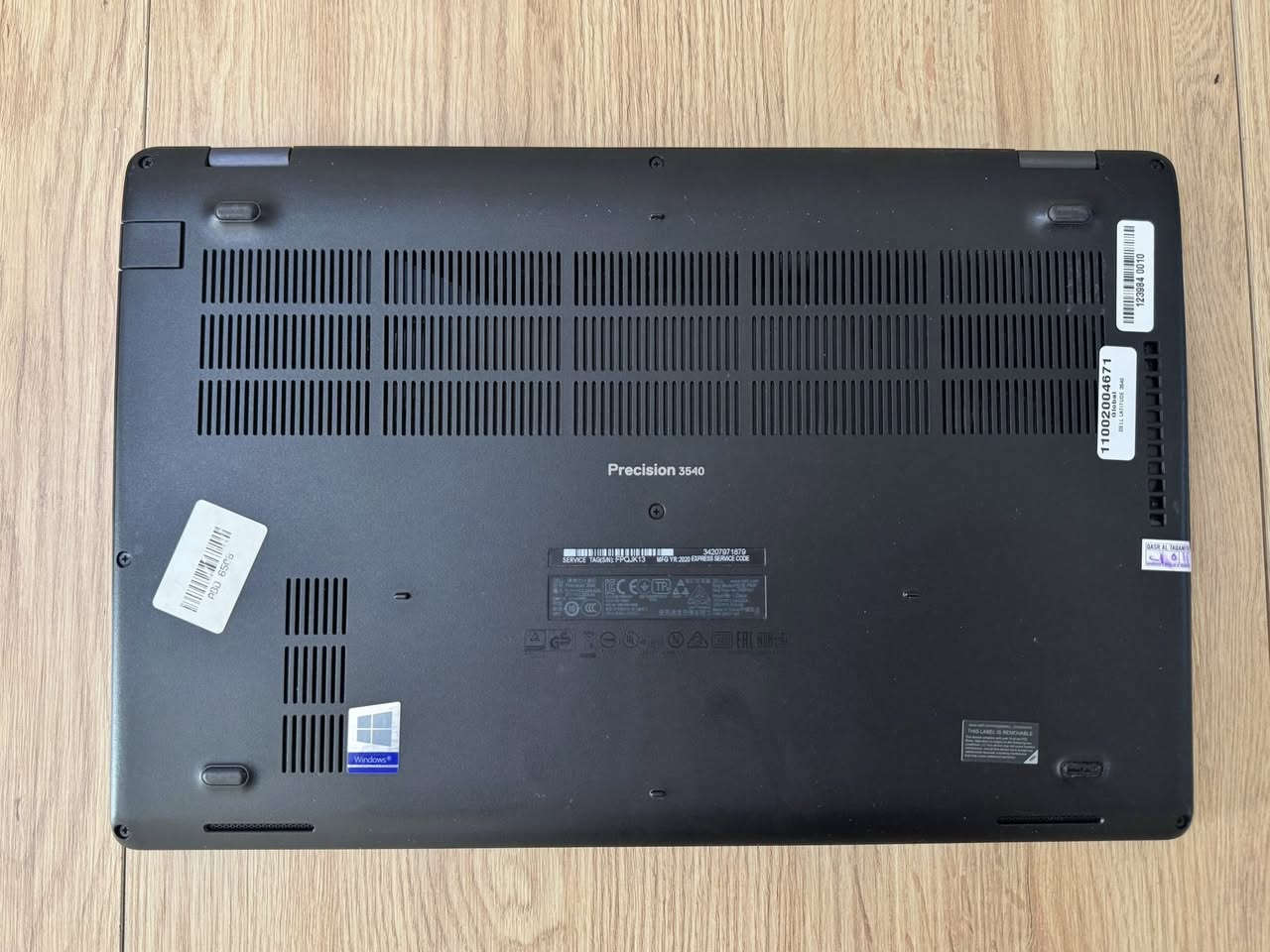 لابتوب للبيع
DELL PRECISION 3540 ورك ستيشن فول مواصفات نضافة 100% 
Core i7 8665u كور اي سفن جيل ثامن 
رام 8 ddr4قابل للتطوير الى 32 كيكا 
هارد ssd nvme m.2 سريع جدا 256كيكا 
كارت شاشة خارجي AMD RADION PRO WX2100(2كيكا)
كارت داخلي انتل 4 كيكا
شاشة حجمها 15.6 ips فول اجدي ممتازة جدا بالالوان 
نضافة ١٠٠ بالمية كلش معتني بيها واللابتوب كلشي تشغل ومنصب عليها اوتوكاد وفوتوشوب 
طبعا شاحنتها الاصليه موجوده 130w
سعرها 450 الف وبيها مجال  ***********
