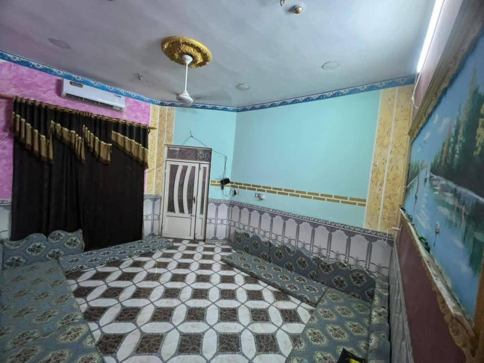 بيت للبيع زراعي خنيطله نهاية
شارع جنسيه يبعد عن شارع تبليط ٢٠ متر   مساحته 155 بيت كامل وعالي عن شارع  
كلشي متوفر يحتوي على دوانيه +صاله +غرفتين +مطبخ + حمام داخلي + تواليت خارجي 
بيت كونكريت + رباط
واجهة كامله لبخ الا ستفسار ‏  ***********
