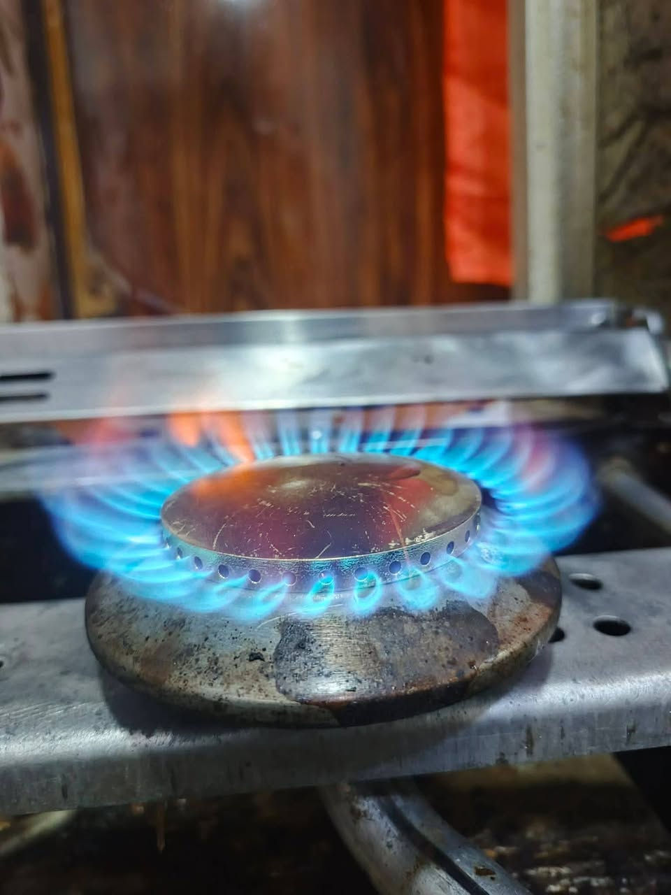 السلام عليكم ~ ورشة الزهراء لصيانه الطباخات الغازية صيانة في المنازل للتواصل واتساب *********** او اتصال
