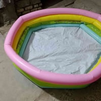 مسبح • حجم جبير • للبيع
