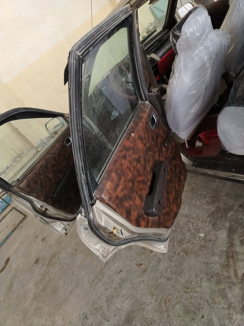 السلام عليكم مستبوشي گلنت موديل88 البيع كيرمحرك شرط كهربائية كامل من الدعاميه الدعاميه شرط تتفئه نار شرط الوكاله وتحويل  طخم تاير4جدد بدون  خيسان شرط السعر18وبيها مجال العنوان قضاء مخمور اتصل وتدلل ***********
