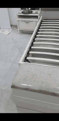 نجار فتح وشد جميع انواع غرف نوم تركي 🇹🇷🇹🇷 ماليزي مصري وعراقي 
معا كادر فني متخصص في مجال تصليح واتنصيب 
التواصل معا رقام ***********
***********
كيه 🚚🚚 حمل نقل جميع انواع غرف نوم
