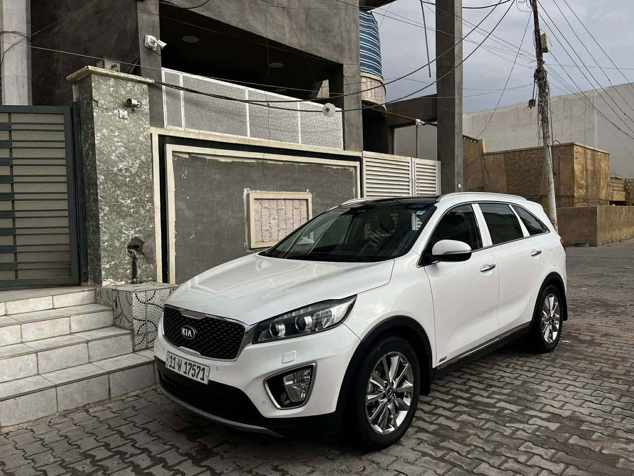 سورنتو2016 خليجي
السلام عليكم مكلف بالنشر 

سورنتو خليجي كفاله عامه

 عدا بالباب الخلفي بارد

فول مواصفات داخل قرميدي بانوراما

 كشن حار بارد وحساسات وتحكمات وهواي مواصفات

رقم بغداد جديد تحويل مباشر 

مكاني بغداد المحمودية

السعر 230$

***********
