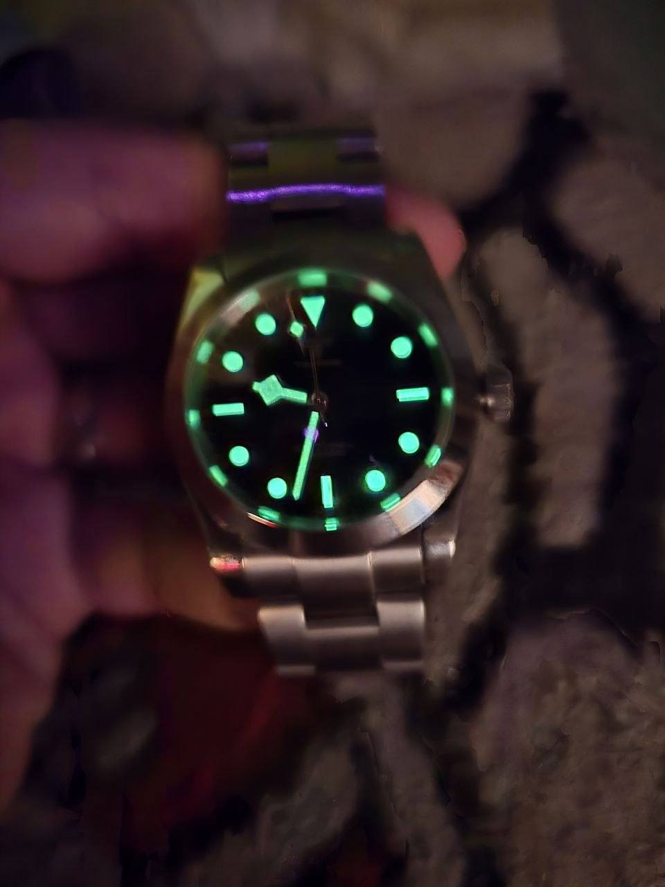 مزادددددد مزاددددددد مزادددددد
Tandorio Heritage Diver – الفخامة الكلاسيكية بأداء ياباني موثوق

📌 المواصفات:
• المحرك : Automatic
• القلب : ياباني NH35A
• قياس مقاومه الماء : 200M
• خامة ستيل ثقيل ومحترم
• زجاج صافي قوي
• قفل محكم وشغل نظيف
• تجي كاملة ويا البوكس والكتيبات

━━━━━━━━━━━━━━
💰 المزاد يبدأ من : 50 ألف فقط
⏰ انتهاء المزاد : باجر الساعة 12 الظهر

📩 السومات بالتعليقات فقط


**إذا كنت صاحب هذا الإعلان وتريد حذفه لأي سبب، رجاءا أرسل رسالة إلى الدعم الفني**