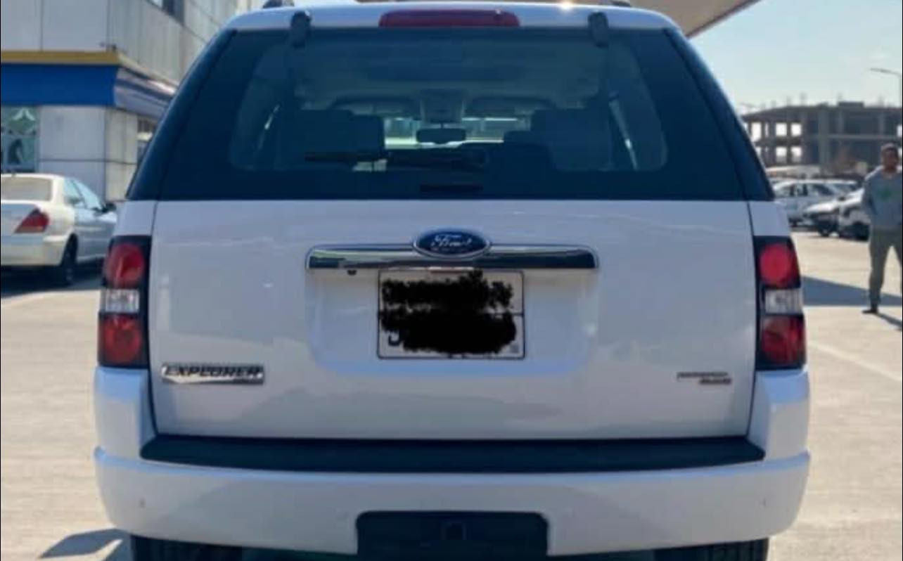 ئۆتۆمبێل: فۆرد ئێکسپلورا 

موديل 2007 خەلیجی 
285 هەزار کیلۆ مەتر رۆیشتووە
 
ســــعر $ یەک کۆمێنـت بکە راســـتەوخۆ بــۆ دێـــت🟢

جام کارەبایی و کوشین کارەبایی
٣ريز كوشن مەرکەزی 
4x4دەبل اكسل
تراكشن
سەیارەکی خاوێنە
کەمەک ساردی هەیە 
گێڕ ومكينە بە فەحس 

ژمارەی خاوەن سەیارە👈: ***********
