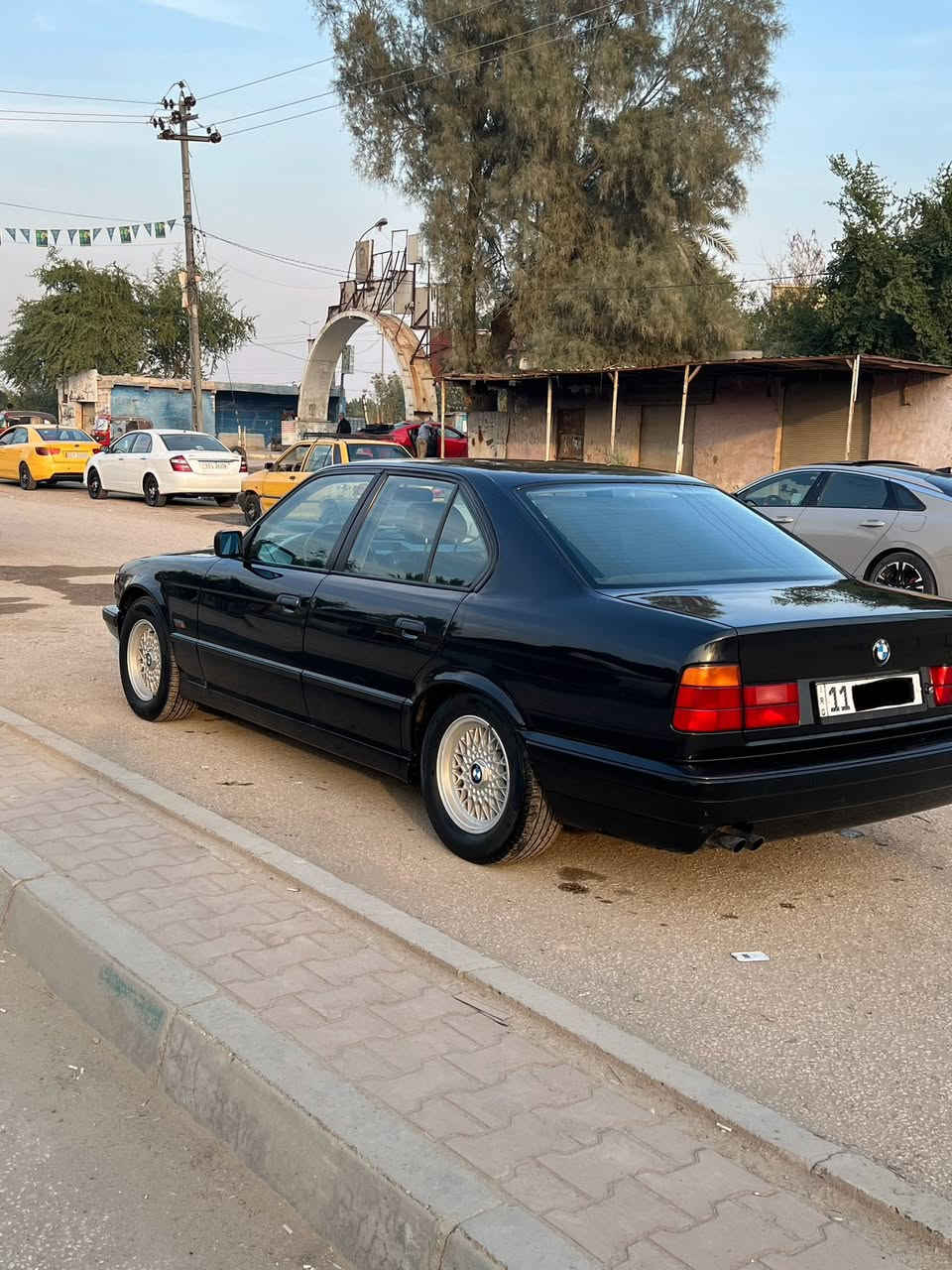 ااسلام عليكم BMW 525 للبيع 
رقم بغداد دولي سنويتها لغايه 2030
مكينه مسكر عدله كفاله 
گير اكسل حداديه اماميه خلفيه جديده.. مصبوغه عام لجماليه فقط بدون اي ضرر 
السياره كل نقص مابيها  وبالعافيه ع الياخذها
عارضها ب83 وبيها مجال لشراي
مكانها بابل
 
للتواصل الاتصال ***********
