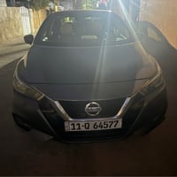 نيسان فيرسه موديل 2023للبيع ماشيه 46 حادثه جاملغ وبنيد بدون دواحل وبيه...