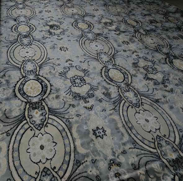 السلام عليكم 
كاربد نظيف شوفت عيونكم 
الطول 4ونص والعرض 4 متر العنوان شارع بيت غظيب السعر 125 وبيها مجال رقم لهاتف ***********
