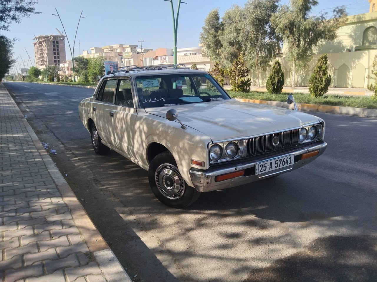 (بسم الله الرحمن الرحيم) السلام عليكم اخوان تيوته كراون 1975 تعمير عام كير ومحرك بلادي رقم كركوك دولي دفتر بانزين موجود بيها صاحب الشرعي اني تراي من الشمال للجنوب سياره نضيفه ما شاء الله ابيع او مراوس حسب القناعه رقم العضو *********** اخوان المو شراي لا يتصل وممنون منكم
