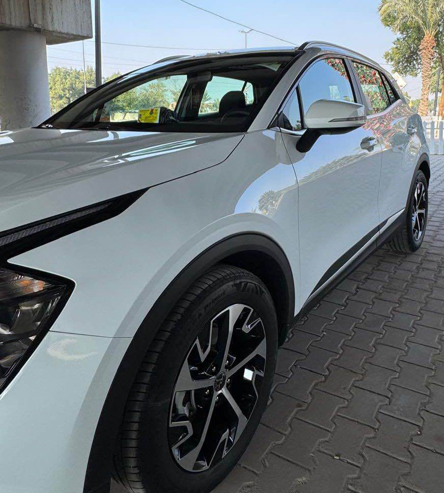 كيا سبورتج 2025 خليجي مكفوله سياره عل وضع زيرو بعدها نص فول سنويه بأسمي ماشيه 10 الف محرك 2000 دوش مكفوله كفاله عامه ....
عنوان سياره بغداد حي جهاد 
السعر ...223... قفل ...
*********** بغداد, العراق
