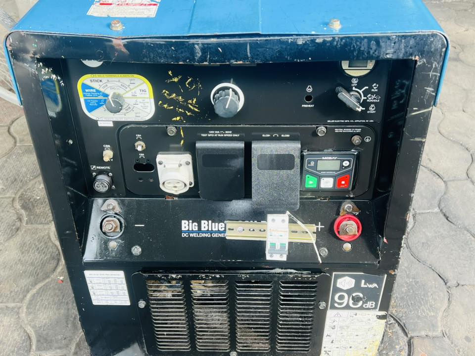 #جديدنا
نوع المحرك:كابوتا ياباني 
القدره:25KVA
المحرك:4بستم 
نوع الملف:لوري سومر فرنسي
كاتم مع خزان وقود 
مع سسستم بروتكشن كامل للحمايه ونظام اوتو Ato
 الهاتف:***********
***********
