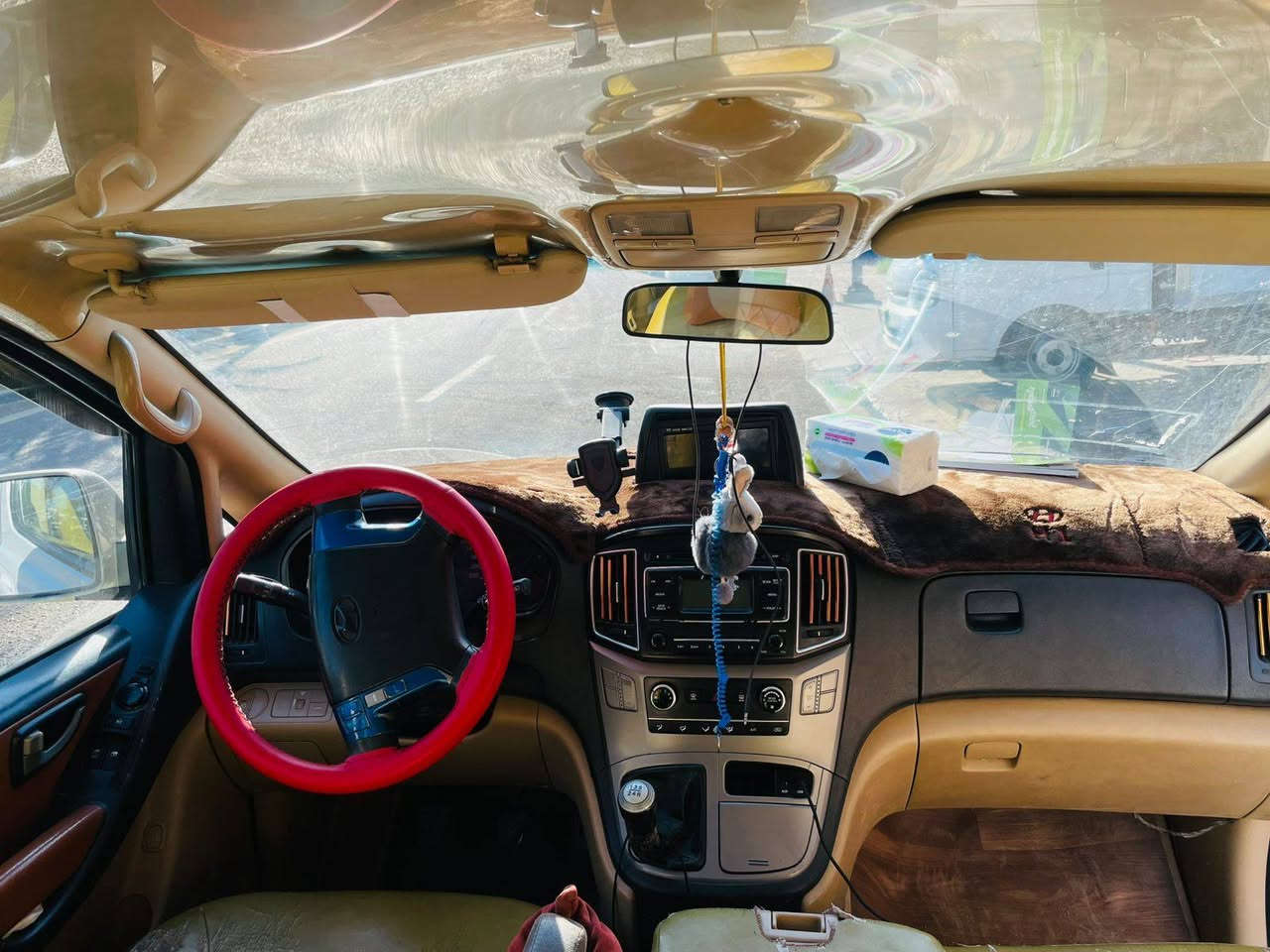 ستاركس 2016 شكل الجديد مكفوله ماعدباب  السايق مبدل وكاله سعره 190$رقم صاحب السياره***********
