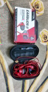 للبيع سماعة HyperX Cloud Earbuds II (الإصدار الثاني) الأصلية وبحالة نظ...