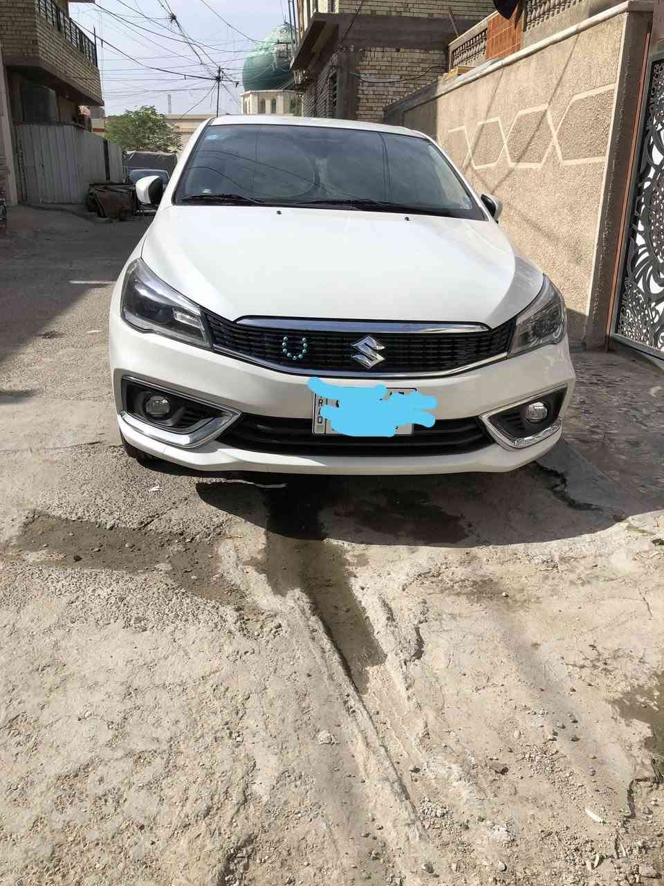 لسلام عليكم سوزوكي سياز موديل ٢٠٢٣ رقم بغداد حرة بأسمي فول مواصفات ماعدا الفتحه لايت وكشاف زنون بلادي لد نهاري ولد خلفي بصمات تشغيل وفتح وصندوق كشنات جلد اصلي بيجي داخل بيجي وصاج مري شفط اشاير مري كامره مرايه تعتيم حساسات خلفيه حساس تاير سيارة حلوه واقتصاديه مكينة 1500 زنجيل ياباني تنفس طبيعي ادوانز ماكو وتبريد ثلج تبريد خلفي شاشه اعطال تحكمات جهتين كروز سرعه بلوتوث حاكيه استلام الشركة العامه للسيارات ماشيه ٢٠٠٠ بعدهي زيرو دهن شركة ممبدل بعده العده وبصمة احتياط بعدهن بالجيس ونايلون الكشنات بعده بيها وبيها ضمان الشركه سيرفز ولاسق ممفتوح برغي بيهامكفوله مامستخدمها السياره حره ابيعلك اني موظف بالشركه العامه للسيارات ابيع نقد فقط السعر ١٤٥ ورقه وبيها مجال اتصل واعرف تفاصيل اكثر مكان السيارة بغداد الجديدة ***********
