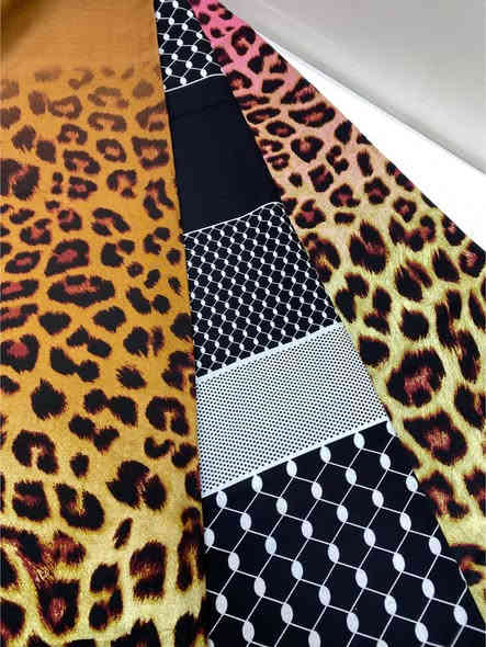 احلى النقشات واروع الالوان واحلى الاسعار معنا لدينا خدمة توصيل لكل محافظات العراق خلال ٢٤ساعه للاستفسار ***********/جمله ومفرد
