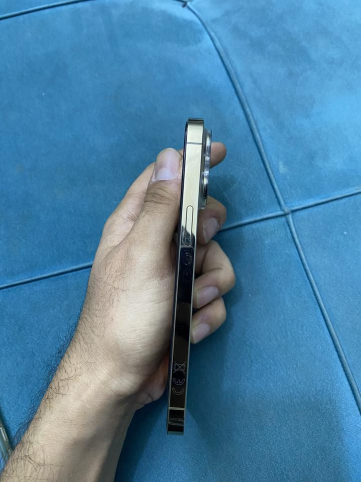 ايفون 13 برو برو برو برو الصغير
ذاكره 256 

بطاريه 76

عربي شرق اوسط بدون ملحقات

الجهاز على وضع الشركه بدون فتح اول تصليح .

سعر 500 وبي مجال بسيط.

رقم ***********
