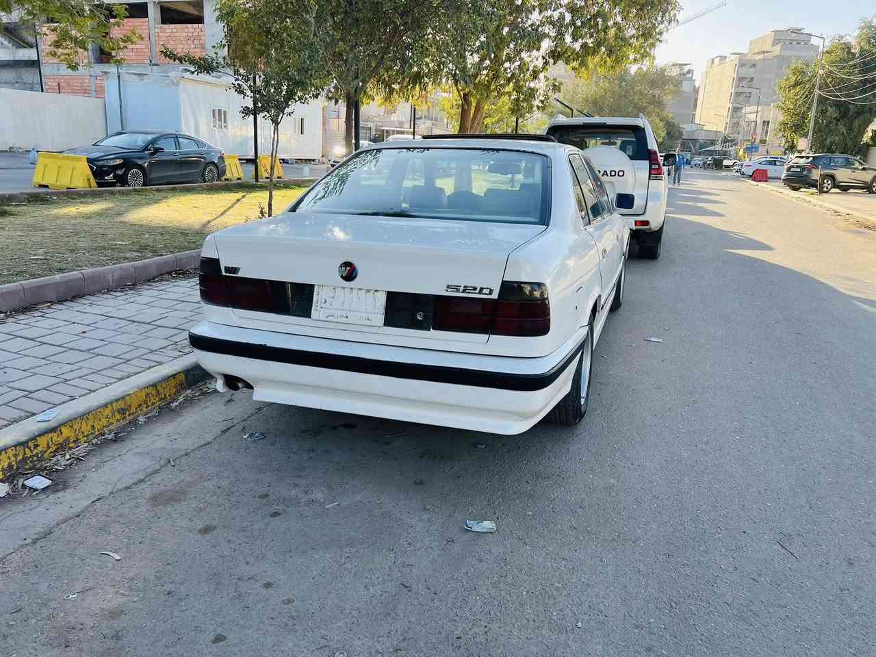 السلام عليكم بيم 525 مسكر
رقم بغداد مشروع وطني 
كير محرك كفالة 
صبغ جماليه بدون أي ضربه 
تخم تيرجيد تبريد شغال
موديل 90
المكان بغداد السعر 49 بيه مجال
***********
***********
