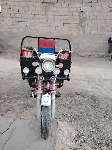 السلام عليكم دراجه للبيع مديل ٢٣مكفوله كفاله عامه
***********السعر خاص مكانه السماوة
