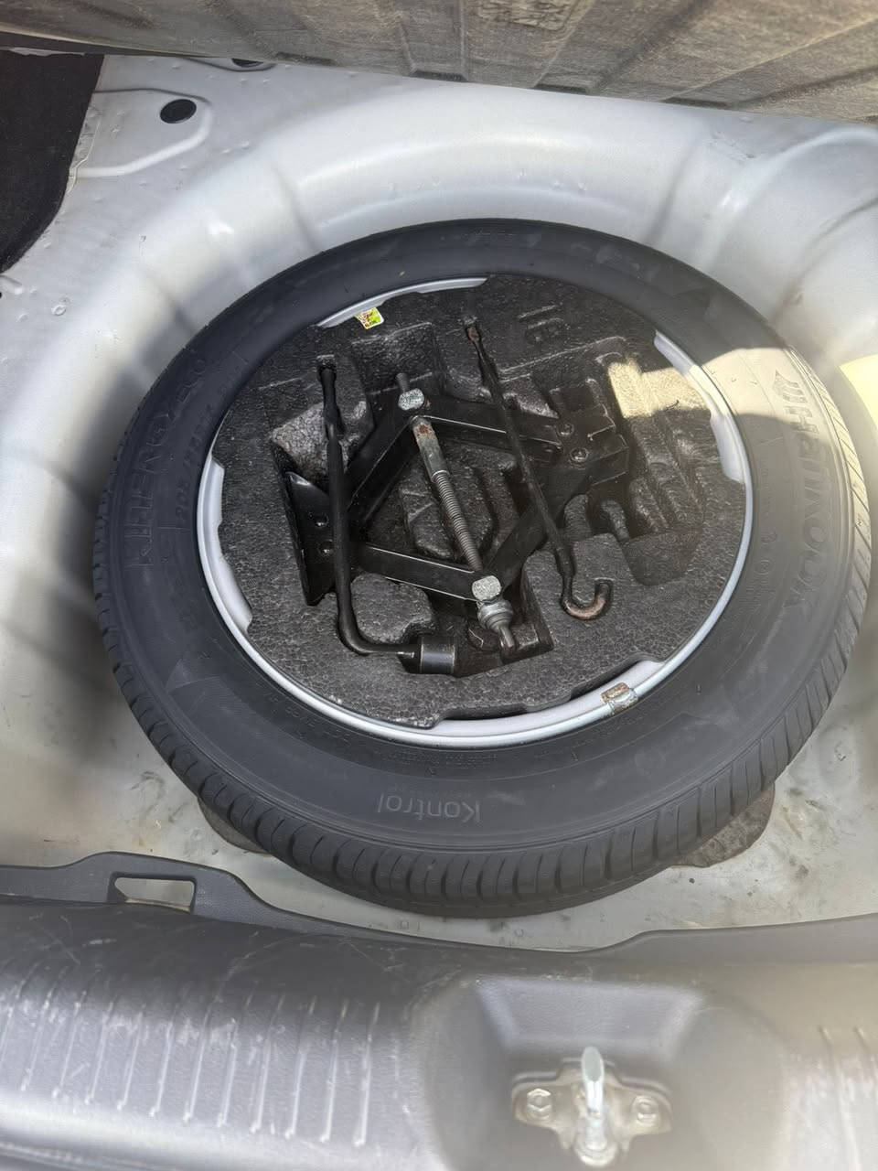 السلام عليكم  للبيع النترا موديل (2016) رقم بغداد تحويل مباشر بسمي السياره خليجي    السياره بحاله الوكاله 
 تحكم استيرن صفحتين
مري شفط
خمسه ويل كب
شاشه كبيره
سبيرهه منازل
كامره مكان السياره الرمادي 
السعر 145$ او بيه مجال قليل للإستفسار الاتصال على  
***********
