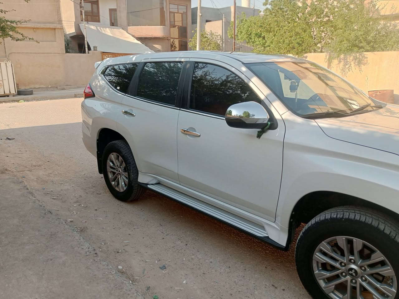 *موديل 2020
*مستعمل ماشية  54 الف كم
*محرك 6 سلندر
*حجم المحرك: 3000cc
*بصمة تشغيل وابواب
*مري شفط مع اشاره بالمري
*لايت نهاري LED
*لايت امامي +بلاجكتور زينون
*حساسات امامي خلفي
*شاشة كبيرة امامية وكاميرا
*دبل اكس فور ويل درايف
*كشنات جلد احمر 
*ويل كب 18
*هاند بريك كهربائي
*نظام اوتو هولد
*نظام مساعدة على نزول المنحدرات
*ماوس تحكم بالدفع الرباعي
*تبريد مركزي 3 قطع
*7 راكب
*كير شفتات للقيادة الرياضية
*فتحة سلايد
*كير 8 نمر 
*منافذ كهربائية 220 فولط
*شاشة ابل كار بلي
*  كفالة محرك وكير
*رقم اربيل نكليزي الجديد بأسمي
السياره مكفوله كفاله عامه رقم السياره مميز 
📍مكان السياره بابل مركز المدينه 
📞 ***********
