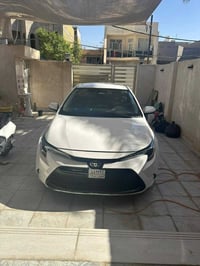 كورلا 2024 Le حادث خفيف بدون دواخل كلشي   ماشيه 28 ألف حقيقي  بدون رقم...
