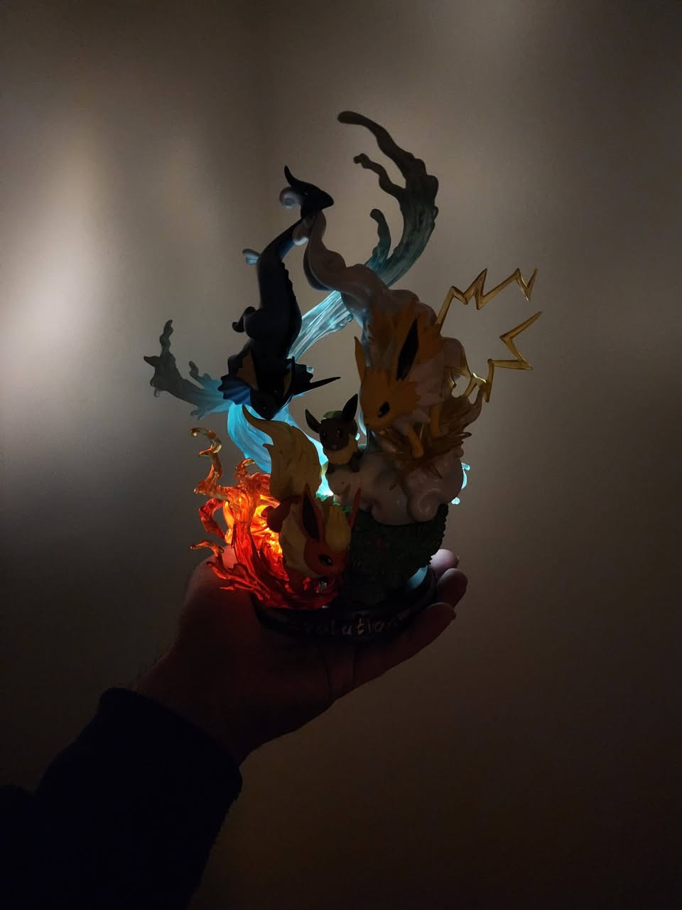 مجسم بوكيمون
جديد بالباكيت 
الارتفاع 29 cm تقريبا 
 السعر 35 الف 
يوجد توصيل


**إذا كنت صاحب هذا الإعلان وتريد حذفه لأي سبب، رجاءا أرسل رسالة إلى الدعم الفني**