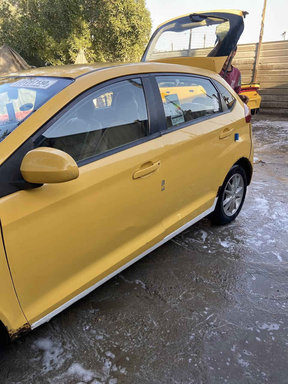 السلام عليكم عندي شيري فلاوين مكفول من الصبغ أو ضربه بس بيه ملاحظة قليله كلش السياره جهاز من إيدك الشارع من مكينه أو كير اوتماتيك كورله تحوير قلفني14ورقه رقم نكليزي مصفره هية أو غرومات سنويه حد 30السياره يعني جهاز ماذب ربع موديل2011  موصفاته حلوه من شاشه يعني جهازه العنوان بغداد 
رقمي :***********
$السعر 29بيه مجال متحصل هيج سعر بس مستعجل على بيعته 👌🏼
