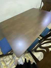 ميز طعام اول البارحة اشتريته سعره 650 لكن ابيعه 450 نهايته بدون اي عمل...