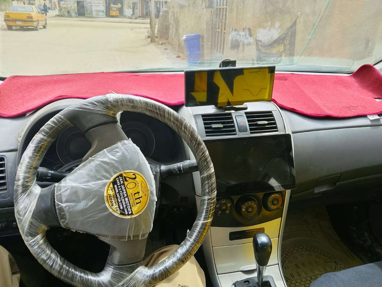 السلام عليكم كورولا موديل 2008 خليجي طخات دعمات بيهه السعر (70)ورقه بيهه مجال العنوان بغداد حي اور 
للستفسار على الرقم ***********
