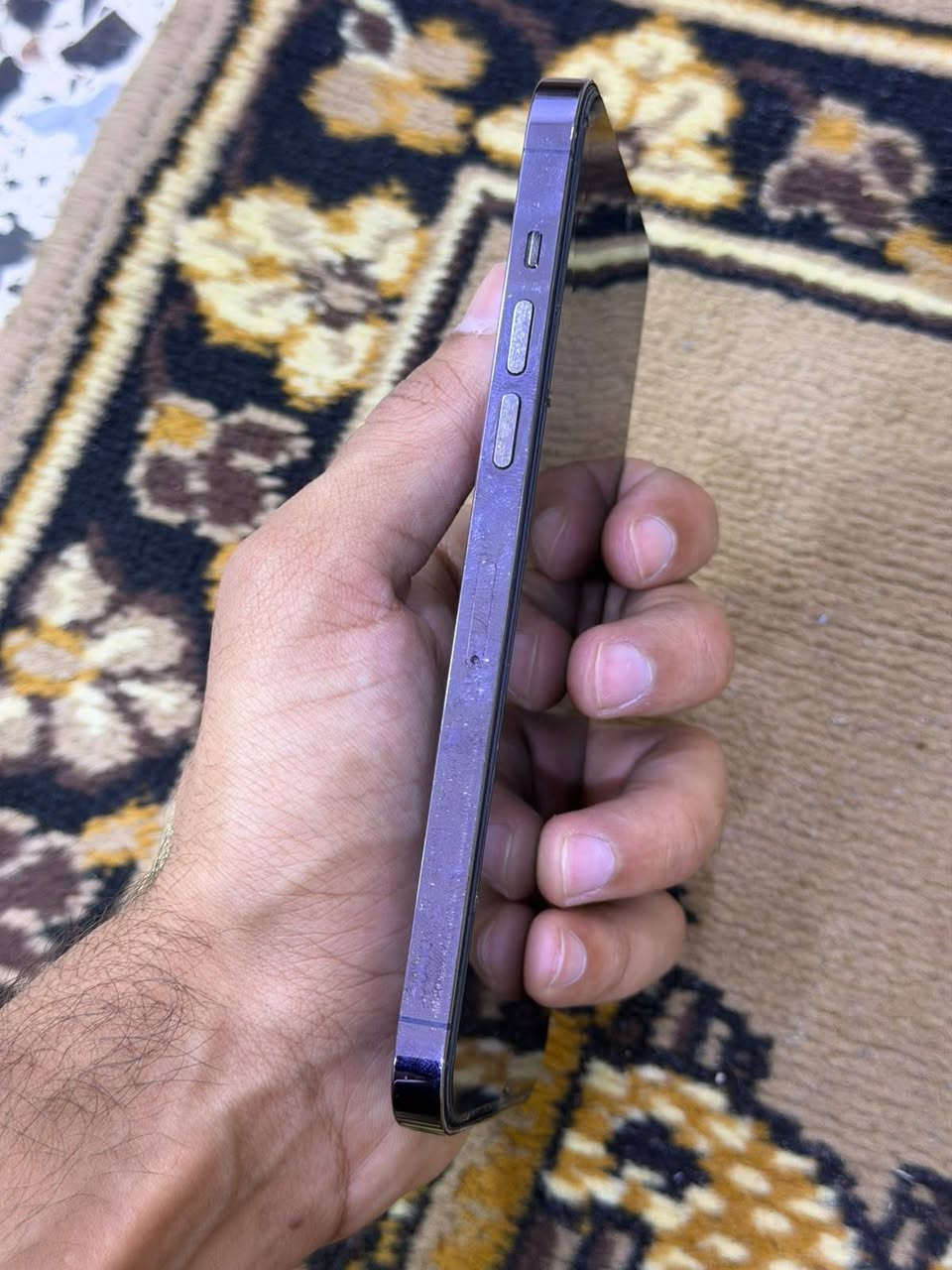 السلام عليكم ١٤برو ماكس 
عمي التلفون وتر بروف ماشام ريحت الصيانه 

ذاكره ٢٥٦ بطاريه ٨١ ماستر شرق اوسط مامفتوح 

كامل ملحقات ويا كفر +لزكه +عدسات +كارتونه +كيبل

تلفون كامل من كل نواحي 

سعر اتصال *********** وموجود واتساب ايضا
