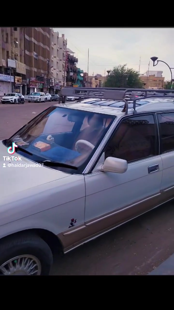 أرنب استيشن ٧ راكب مديل 1991
بأسمي شرط التحويل
صبغ عام مكفوله من الحادث ونقل الجثه عدى الجاملغ جهه الايمن الخلفي 

1=مكينه 3000 جديدهه مال حاويه ياباني اصل
2=كير جديد حاويه ياباني اصل
3=كمبريسر حجم 20 جديد معى منضومه تبريد راس الثور جديده وتبريدهه خير من الله
4=عنبار +باور +فجوج +دسكات +كاردن كلهن جدد
5=دوشمه للداخل جديده
6=تخم تاير قبل شهرين شاده +اسبير جوكر الصغير جديد
7=صدر امامي خلفي جديد قبل شهرين شادهن
سعر 73 ورقه وبيهه مجال
*********** مكاني بغداد
