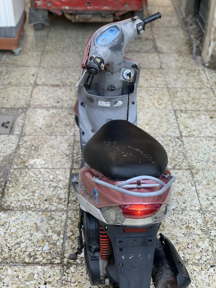 السلام عليكم ماكس منغـولي 120 دراجة شوفت عينكم  ملحه ومكينه بلاديه  دراجة بس الدشبول ميشتغل  السعر650 وبيه مجال للشراي مكاني البنوك -سفيح . لتواصل ***********
