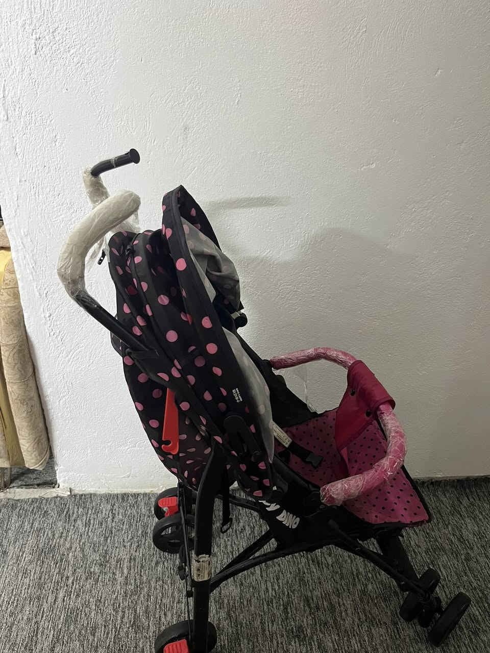 عربانه للبيع اخذته ٦٠ اريده ٣٥مابيه شي جديده


**إذا كنت صاحب هذا الإعلان وتريد حذفه لأي سبب، رجاءا أرسل رسالة إلى الدعم الفني**